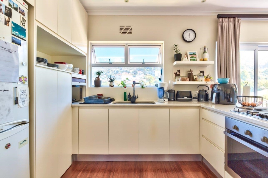 2 Bedroom Property for Sale in Tamboerskloof Western Cape